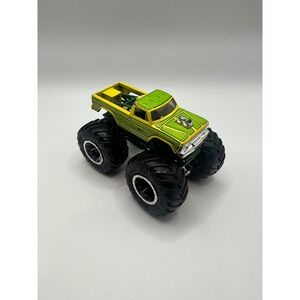 Monster Truck Toy Green Yellow Diecast Big Wheels Toy Vehicle